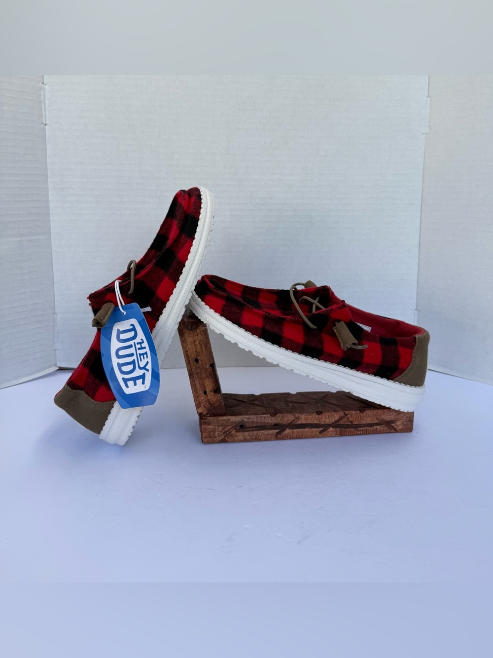 Hey Dude Wendy Buffalo Plaid Shoes Slip On Womens Size 8 Red Black No Box New